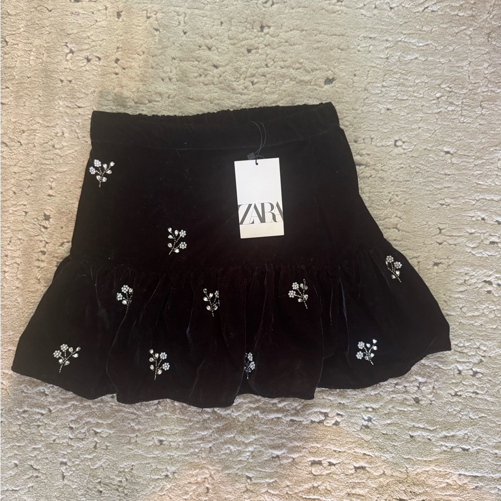 Zara Kids Black Skater Skirt with White Floral Embroidery